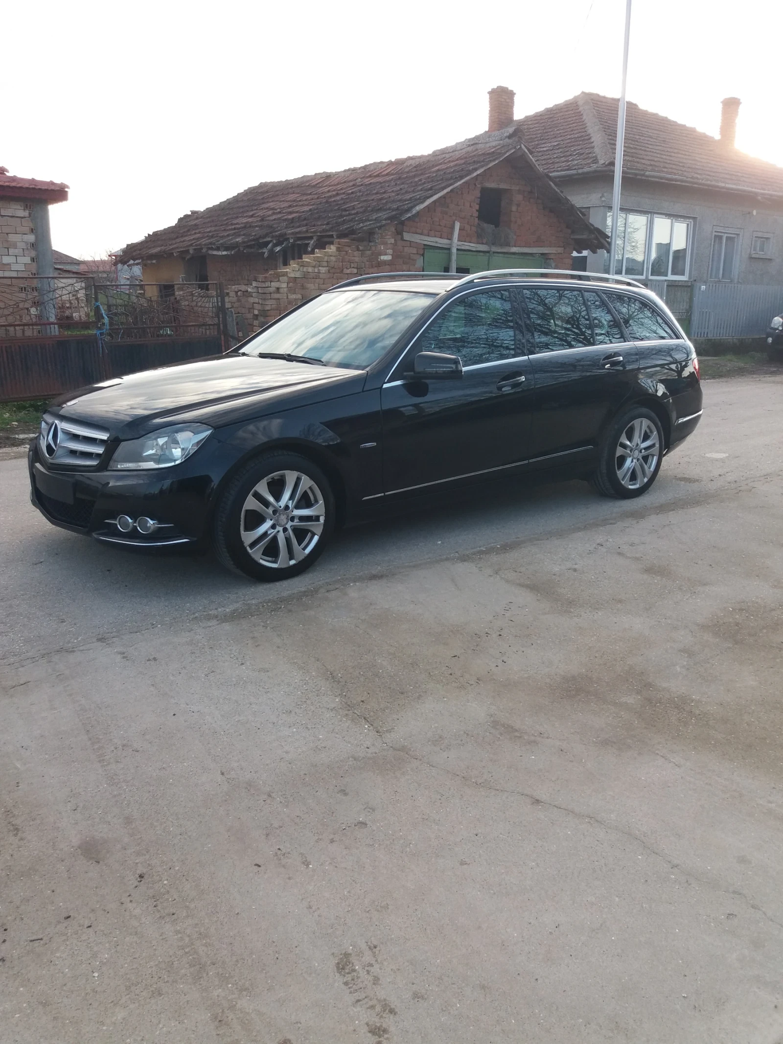 Mercedes-Benz C 220 2.2 CDI - изображение 2