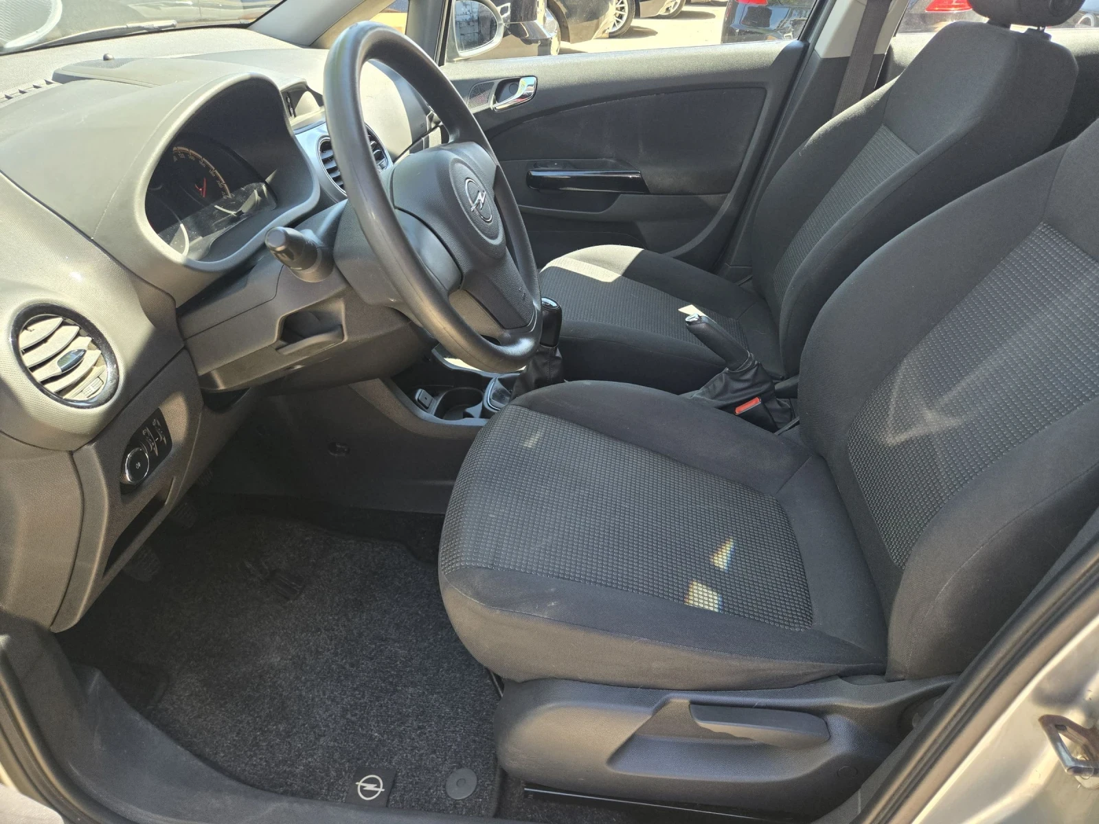 Opel Corsa  - изображение 5
