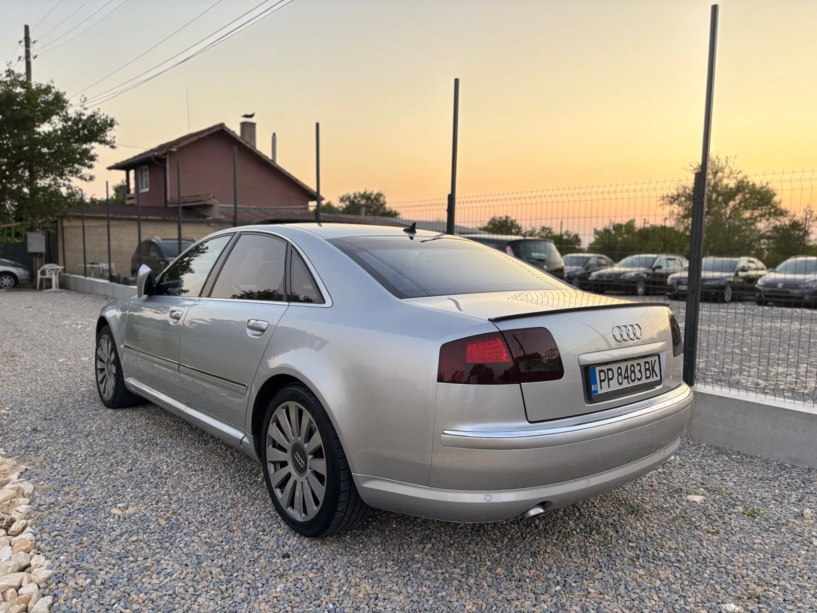 Audi A8  - изображение 2
