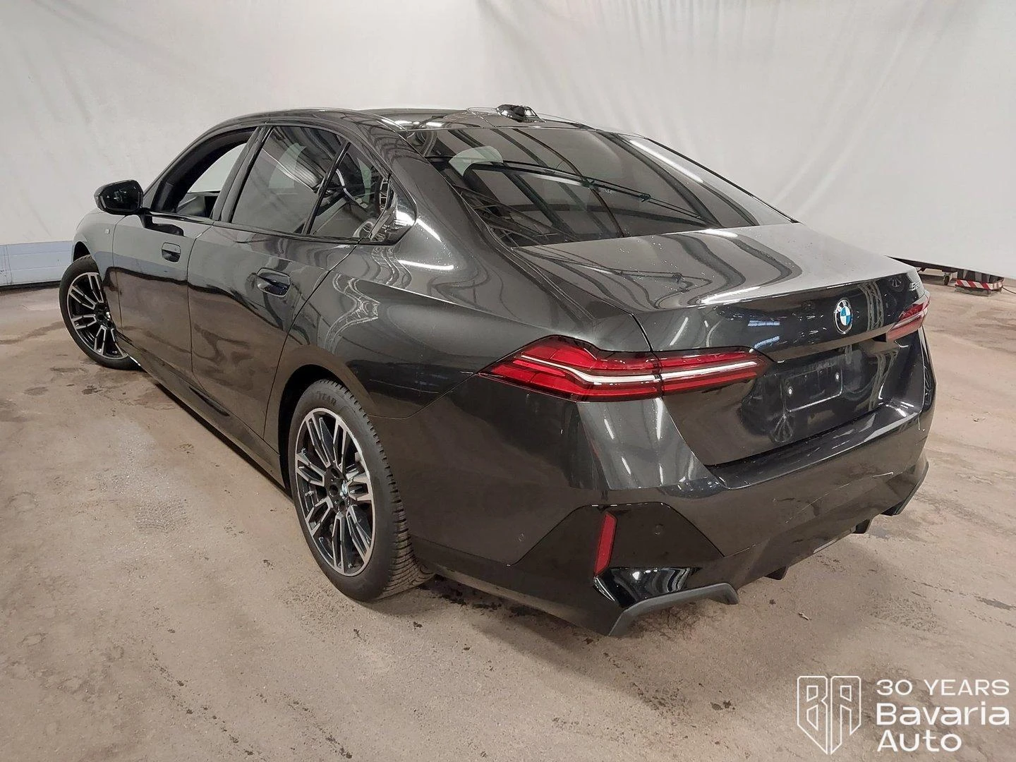 BMW 520 i Steptronic - изображение 2