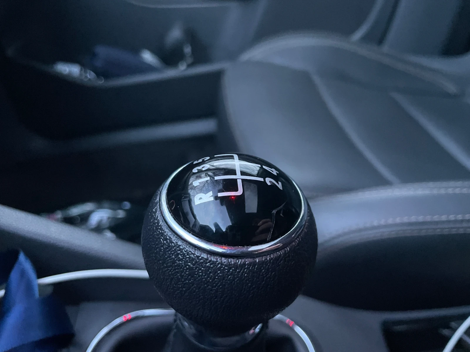 VW Golf 1.9 TDI, снимка 10 - Автомобили и джипове - 53878550