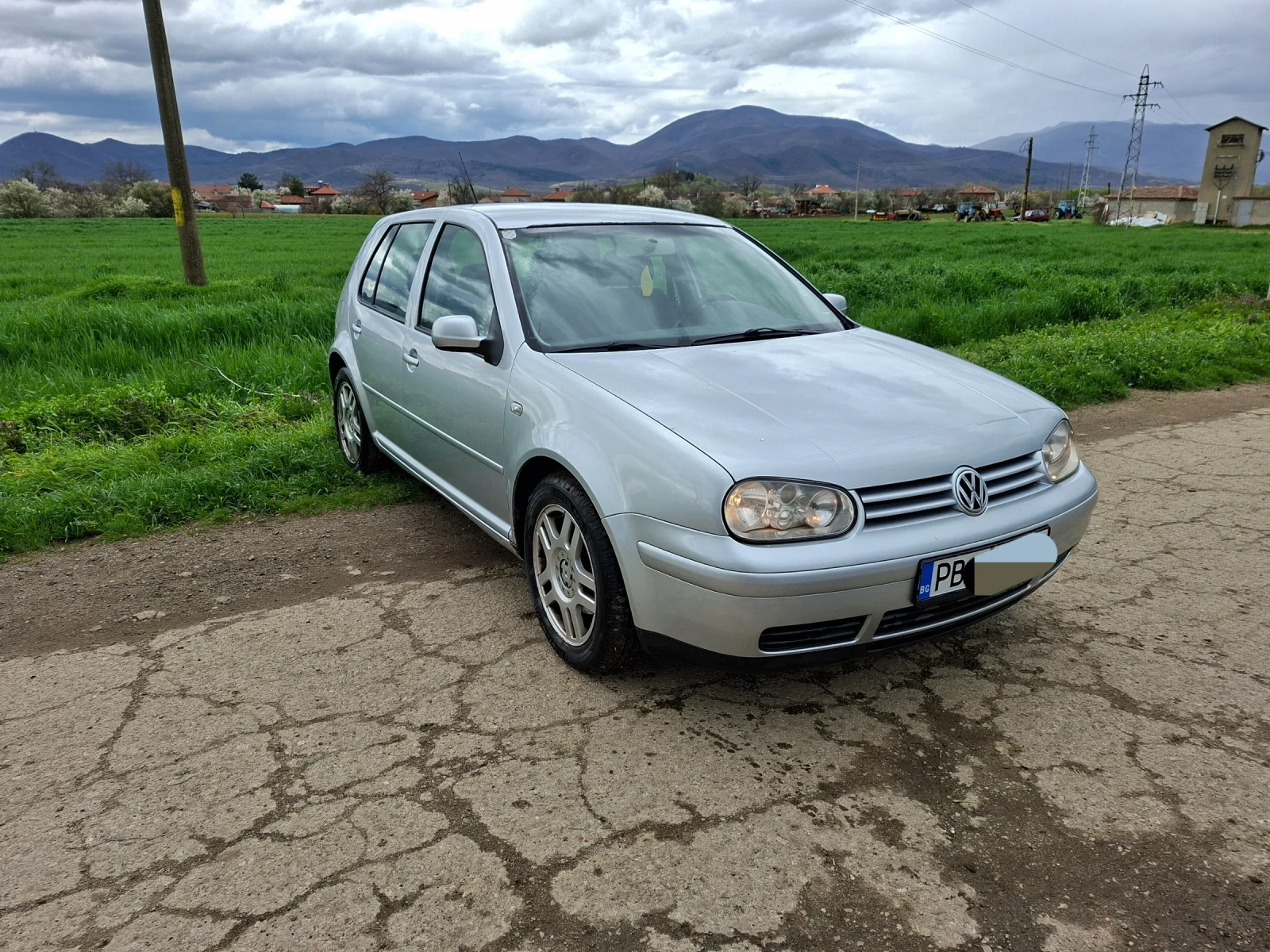 VW Golf, снимка 3 - Автомобили и джипове - 54088836