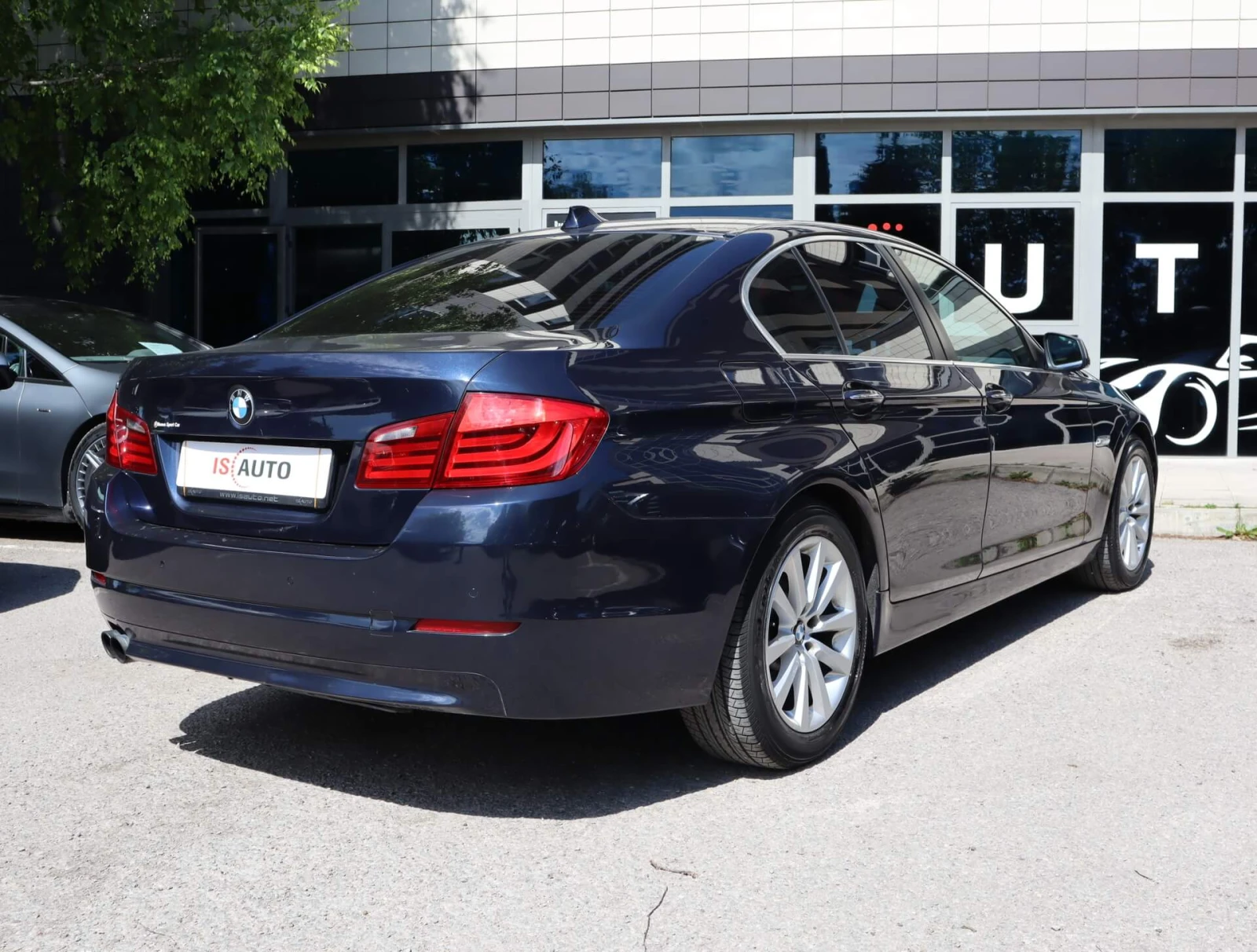BMW 530 D/Sport/PDC/Xenon/Leader, снимка 6 - Автомобили и джипове - 54760250