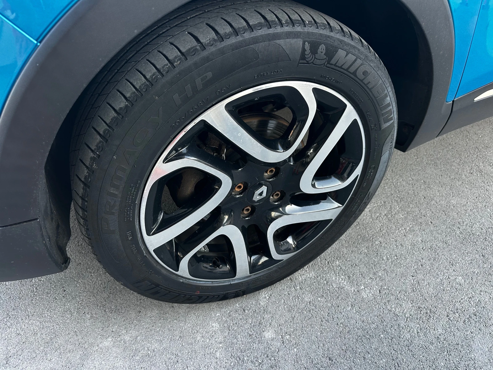 Renault Captur 1.5DCI 90к.с Като ново, снимка 4 - Автомобили и джипове - 55157768