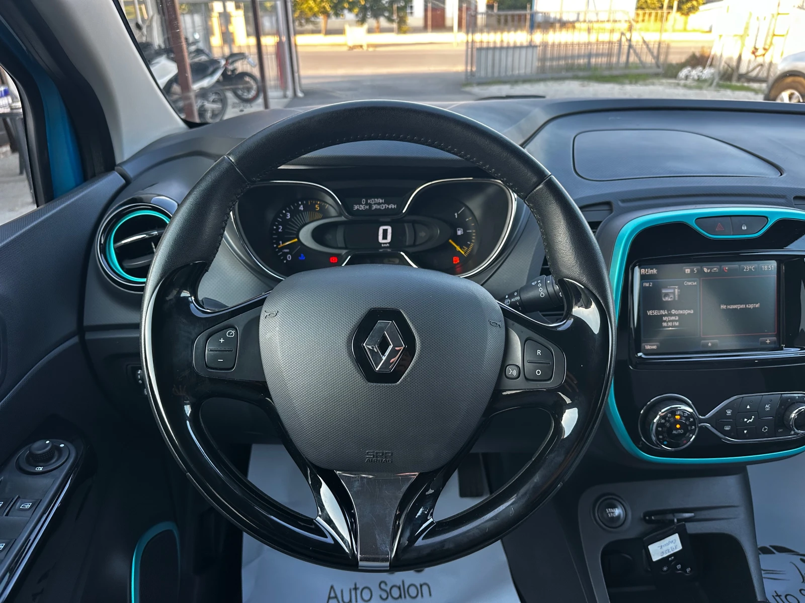 Renault Captur 1.5DCI 90к.с Като ново, снимка 11 - Автомобили и джипове - 55157768
