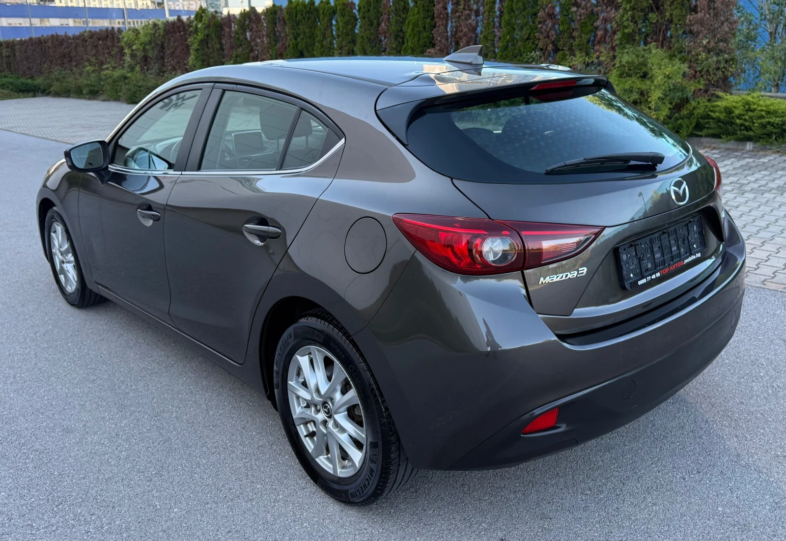 Mazda 3 1.5i/101kc/6ck/Климатроник/Навигация/* Challenge* , снимка 6 - Автомобили и джипове - 55159751