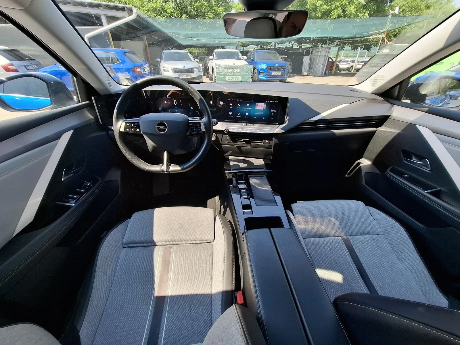 Opel Astra 1.2 I, снимка 8 - Автомобили и джипове - 55222742