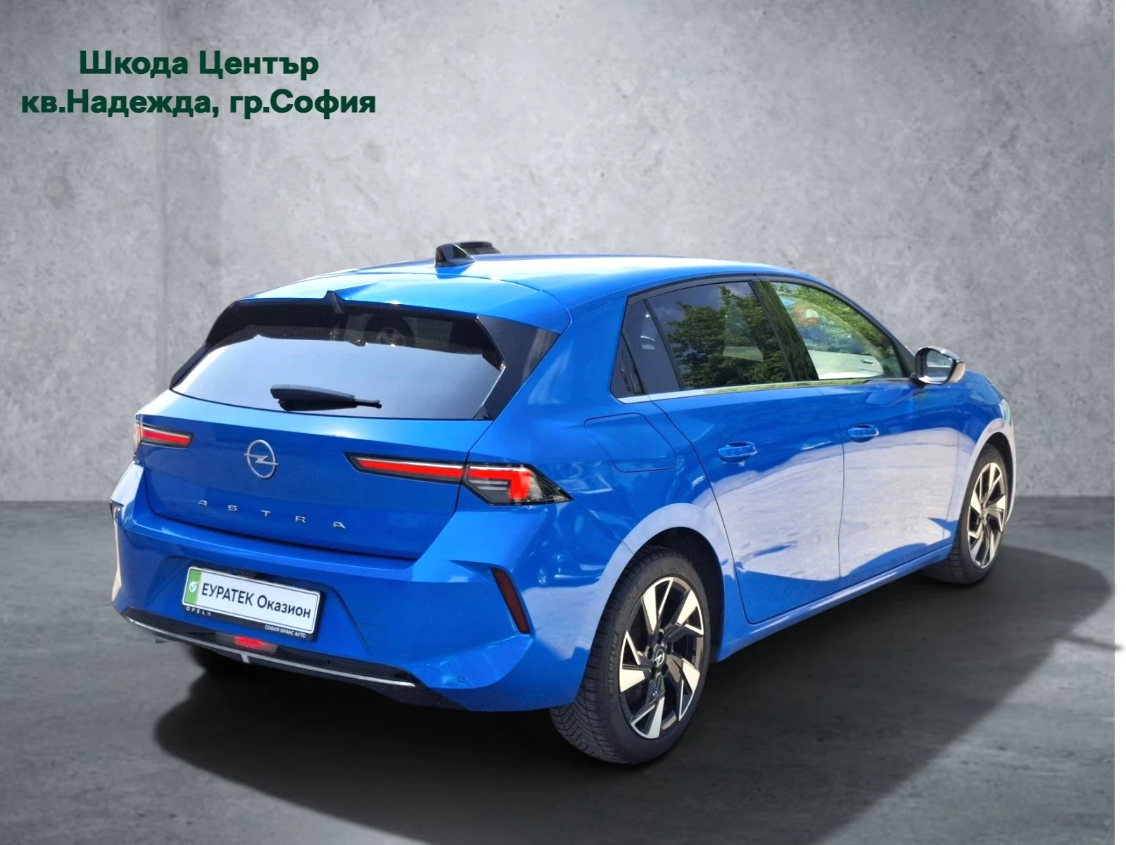 Opel Astra 1.2 I, снимка 3 - Автомобили и джипове - 55222742