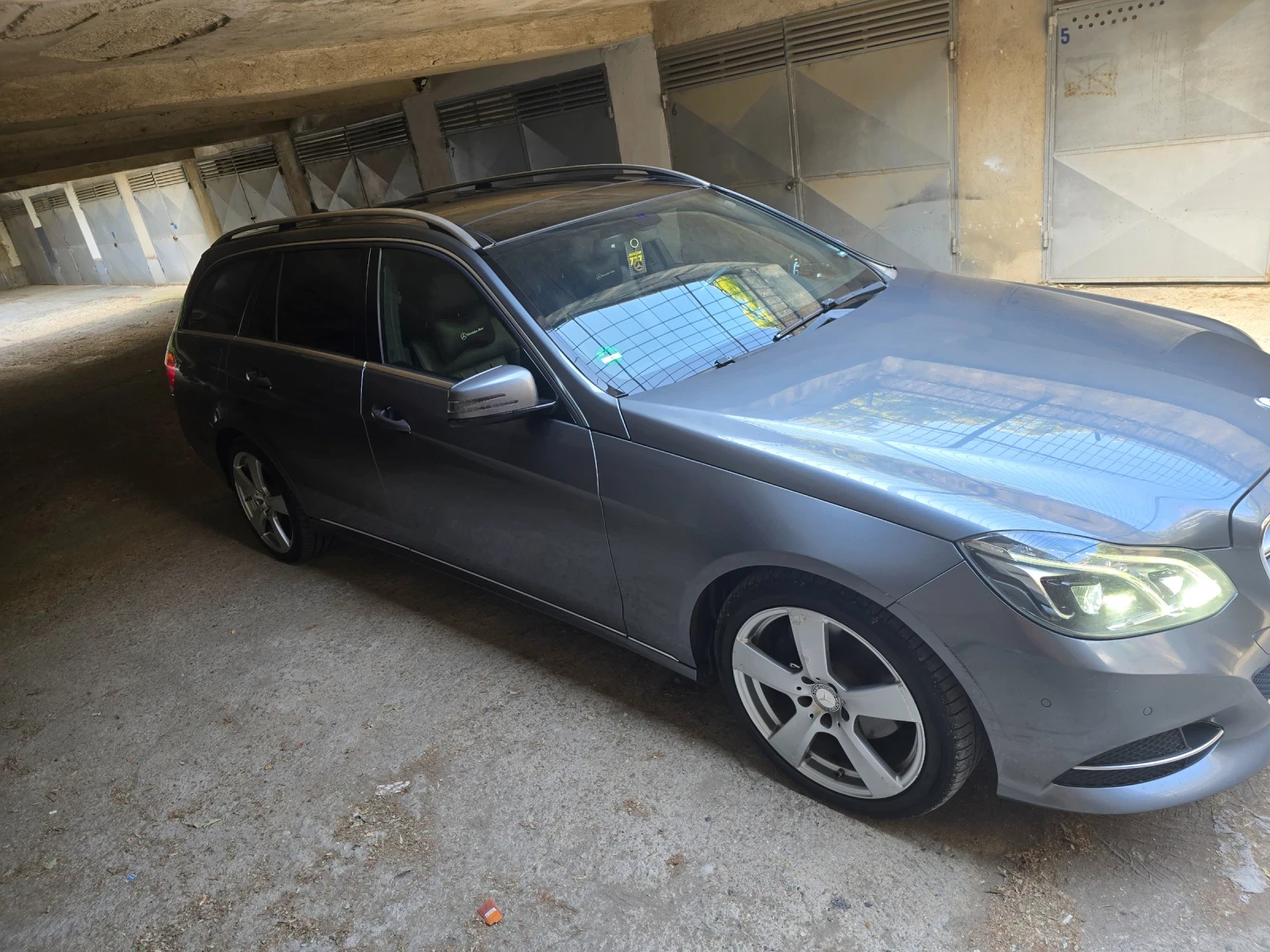Mercedes-Benz E 300 Mercedes-Benz E300 Bluetec Hybrid , снимка 4 - Автомобили и джипове - 55652351