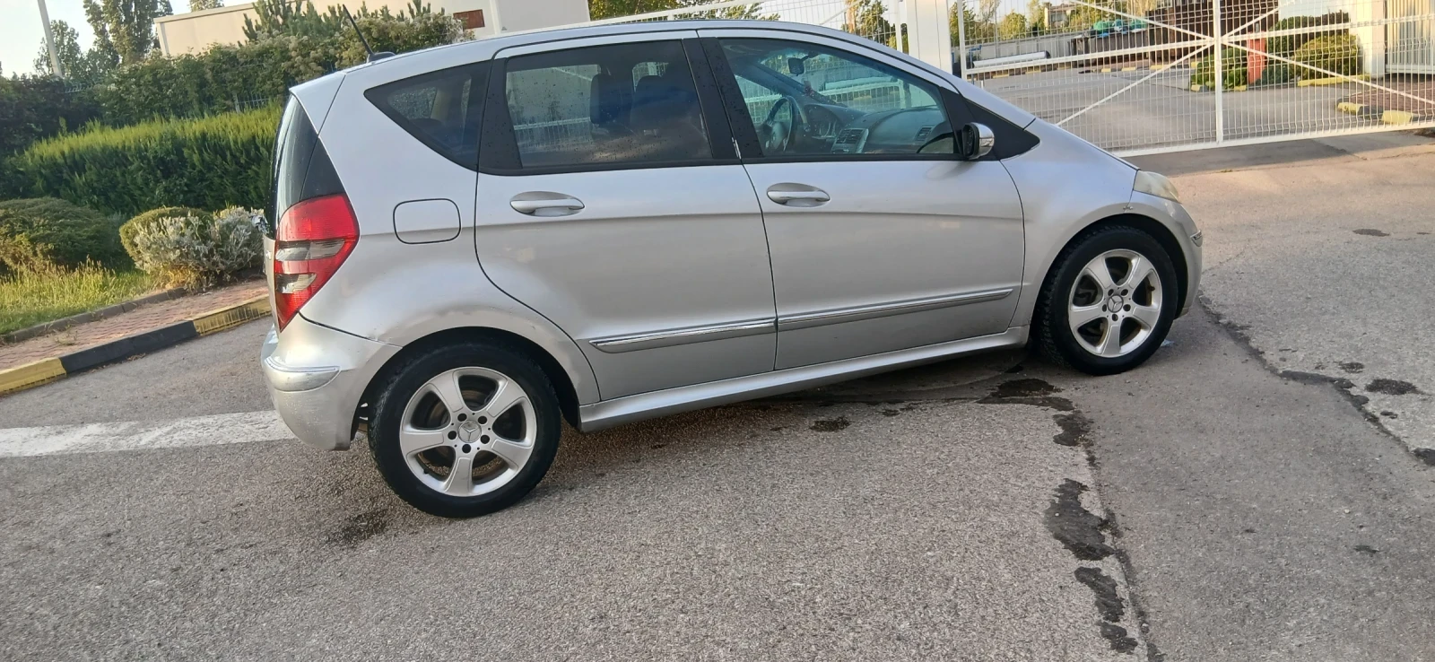 Mercedes-Benz A 180 АВТОМАТИК, снимка 4 - Автомобили и джипове - 55854196