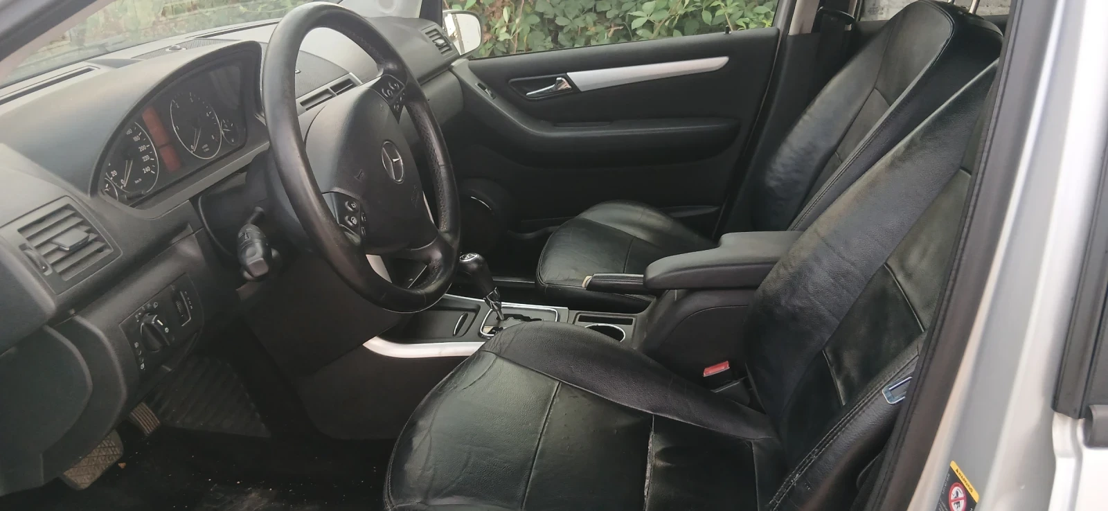 Mercedes-Benz A 180 АВТОМАТИК, снимка 14 - Автомобили и джипове - 55854196