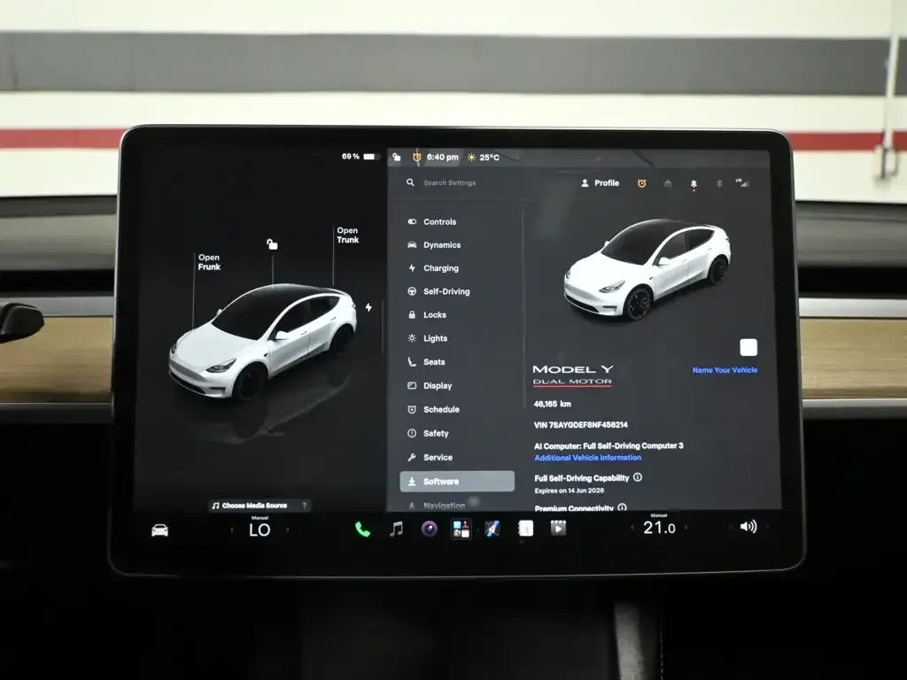 Tesla Model Y LONG RANGE DUAL MOTOR* CARFAX, снимка 11 - Автомобили и джипове - 56119139