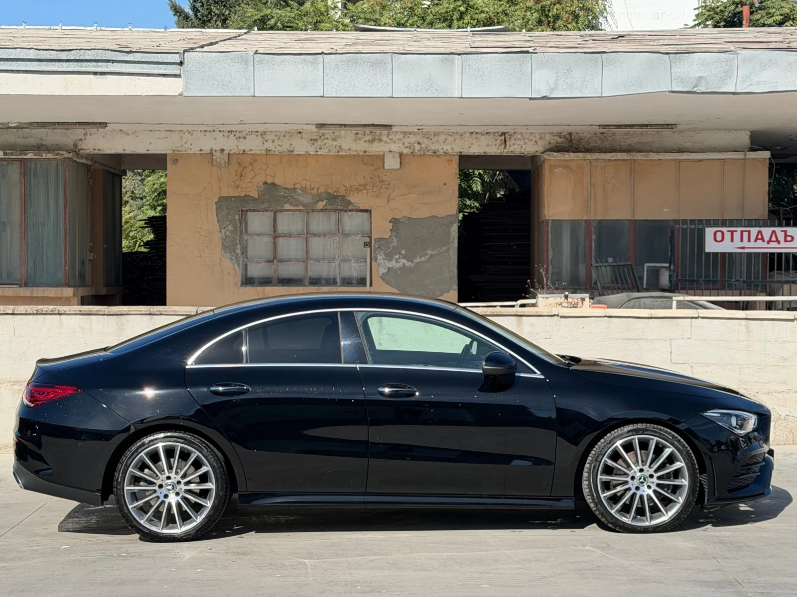 Mercedes-Benz CLA 220 AMG, снимка 4 - Автомобили и джипове - 56208526