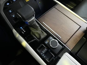Toyota Sequoia 3.5 HYBRID/CAPSTONE/JBL/HEAD UP/PANO/360/7-МЕСТЕН/, снимка 12