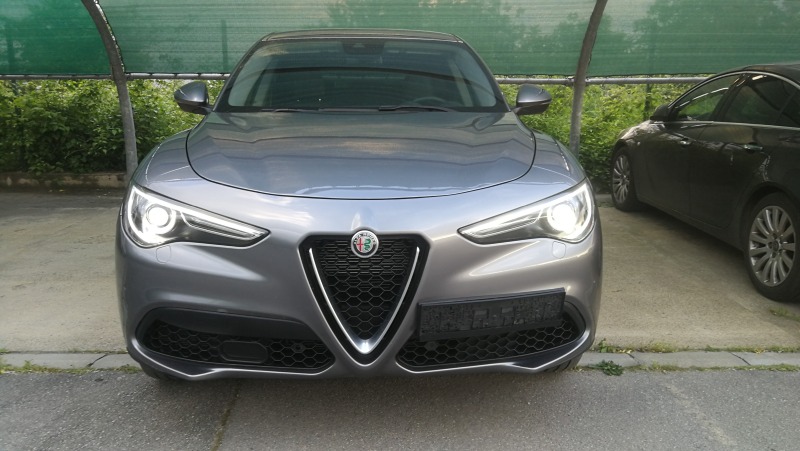 Alfa Romeo Stelvio 2.0Т Бензин* Q4* Като Нова, снимка 2 - Автомобили и джипове - 42740811