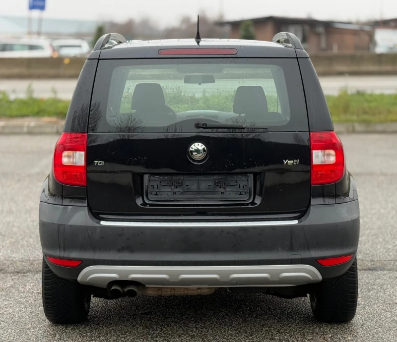 Skoda Yeti 2.0TDi 110к.с * 4х4* * Климатик* , снимка 5 - Автомобили и джипове - 48298150