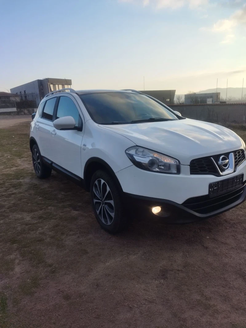 Nissan Qashqai 1.5 DCi, снимка 3 - Автомобили и джипове - 48437664