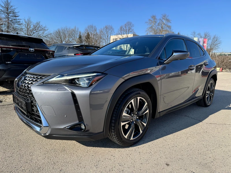 Lexus UX 250h 2.0h 60000км 4х4 184к.с luxury FULL 360 Камери , снимка 1 - Автомобили и джипове - 48998663