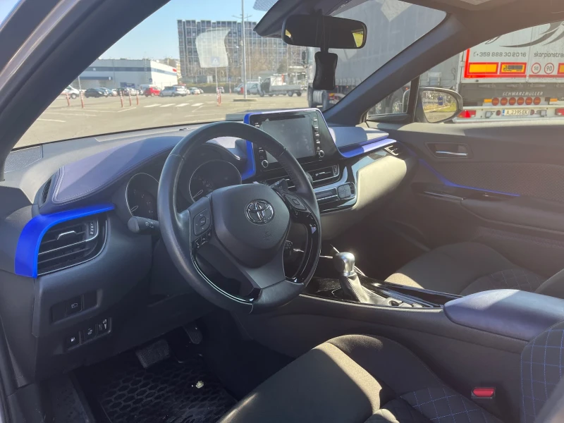 Toyota C-HR, снимка 5 - Автомобили и джипове - 49592774