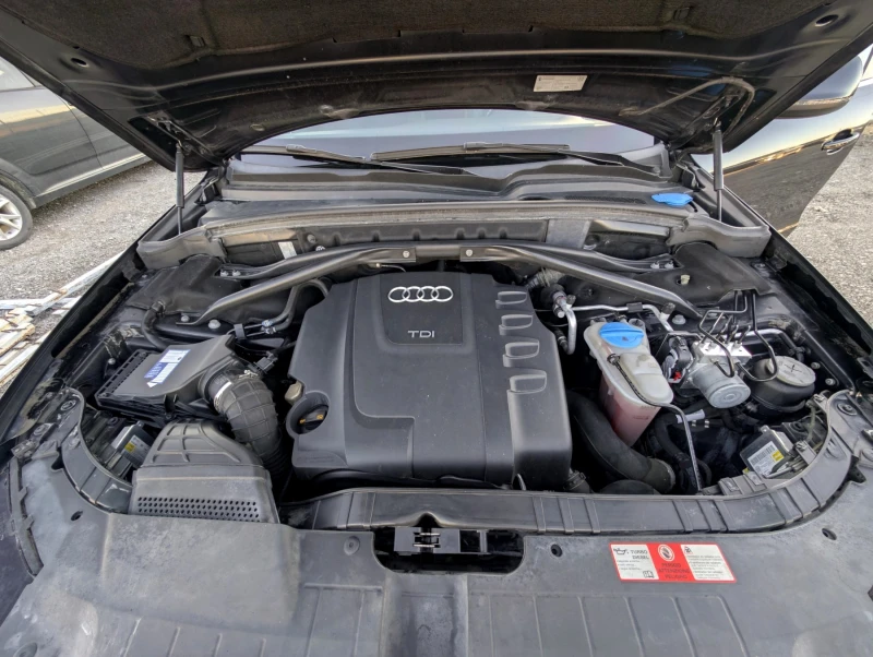 Audi Q5 2.0TDI S-Line Full Full Full, снимка 16 - Автомобили и джипове - 51805790