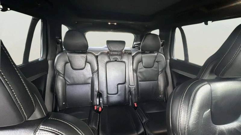 Volvo Xc90 2.0L T6, снимка 15 - Автомобили и джипове - 53268522