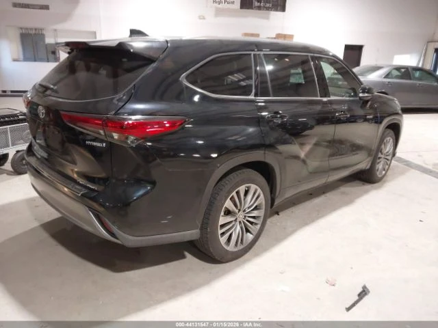 Toyota Highlander HYBRID PLATINUM* ФИКСИРАНА ЦЕНА!, снимка 4 - Автомобили и джипове - 53599343