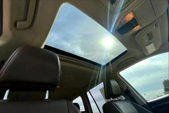 Lexus GX 460 Premium, снимка 15 - Автомобили и джипове - 53759023