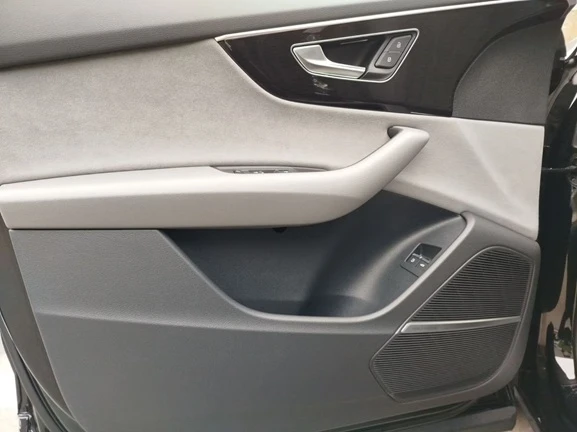 Audi Q8 55 TFSIe Quattro = S-line = Гаранция, снимка 5 - Автомобили и джипове - 54441509