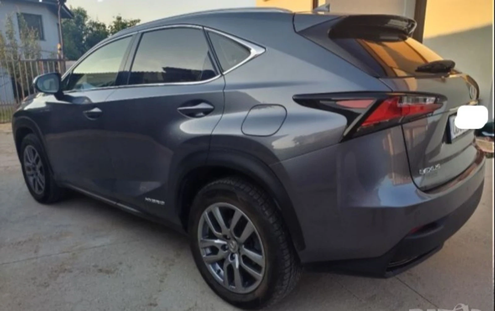 Lexus NX 300h  - изображение 5