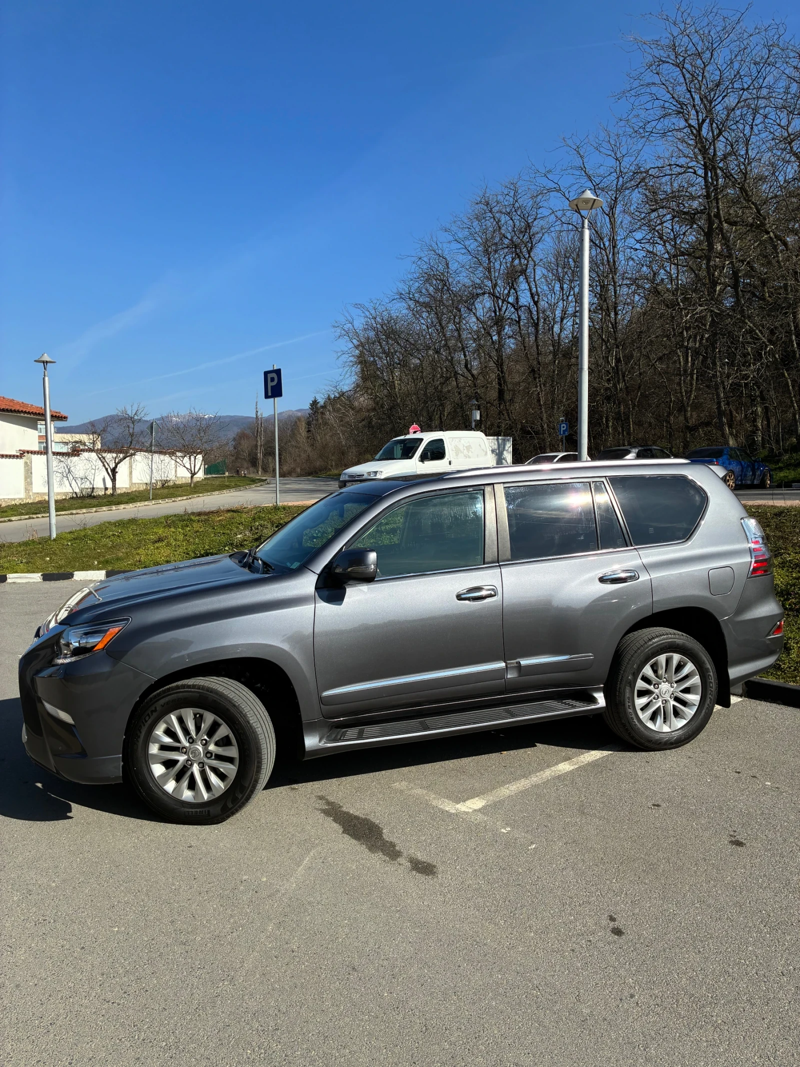 Lexus GX 460 Premium, снимка 2 - Автомобили и джипове - 53759023