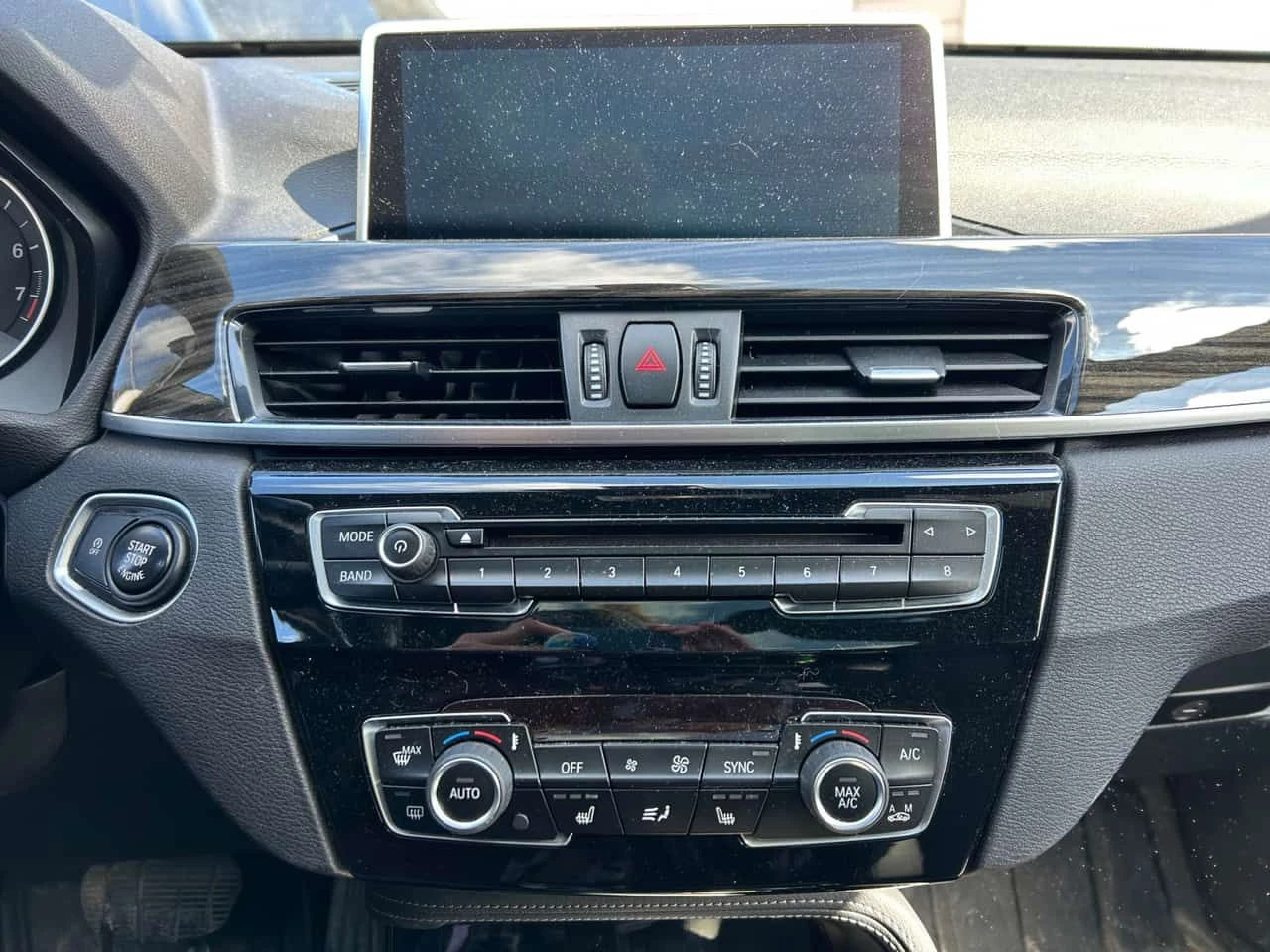 BMW X1 * xDrive28i * ������ * ������� * ����� | Mobile.bg � ����������� 9