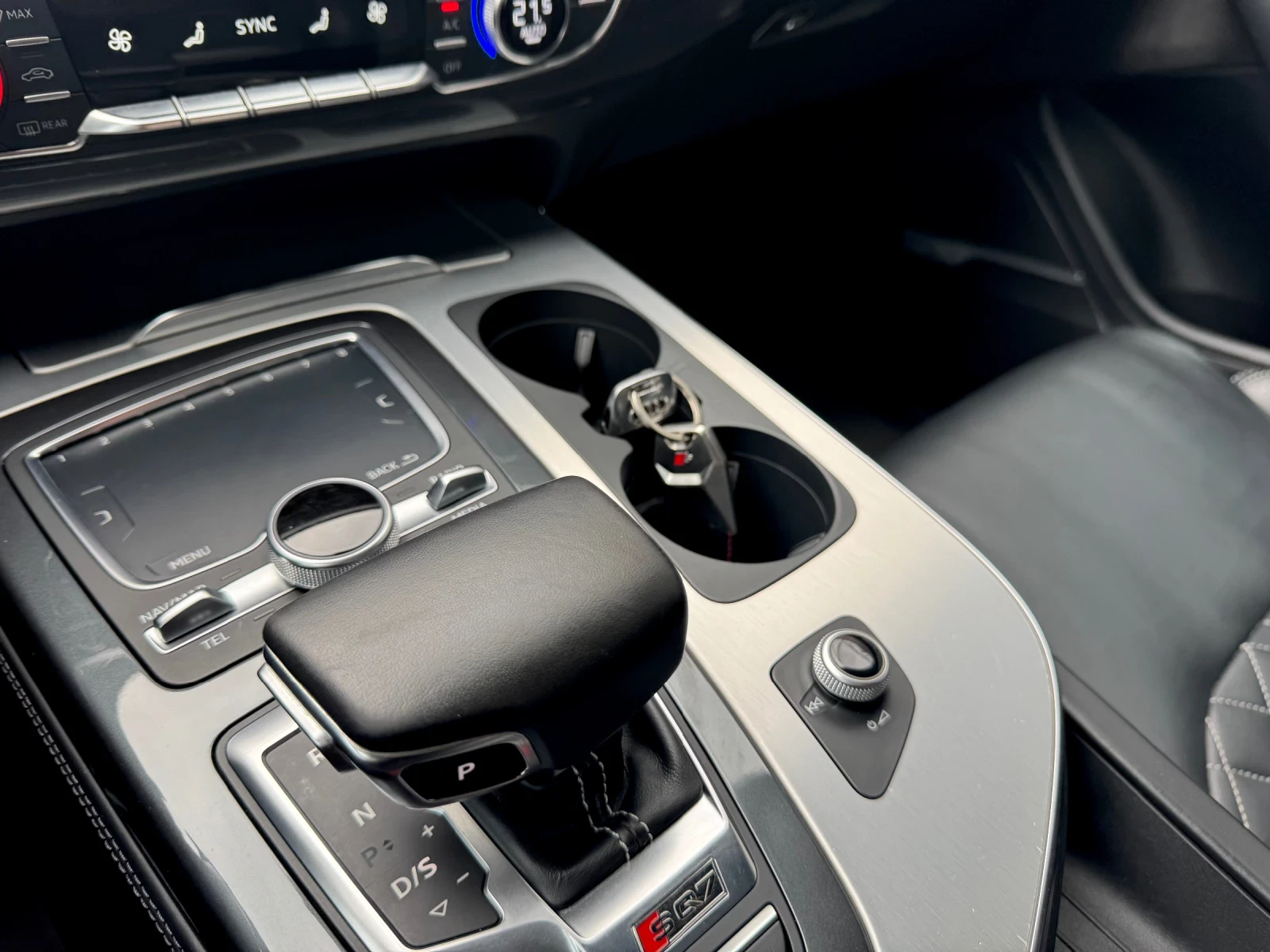 Audi SQ7 4.0TDI Black Edition , снимка 10 - Автомобили и джипове - 54383088