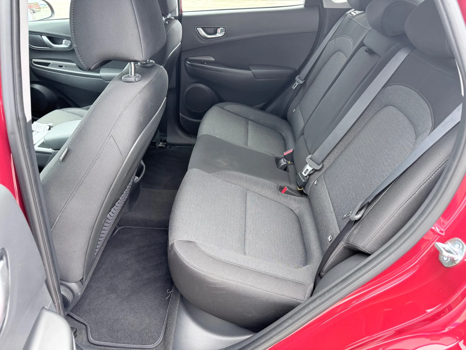 Hyundai Kona, снимка 9 - Автомобили и джипове - 55154764