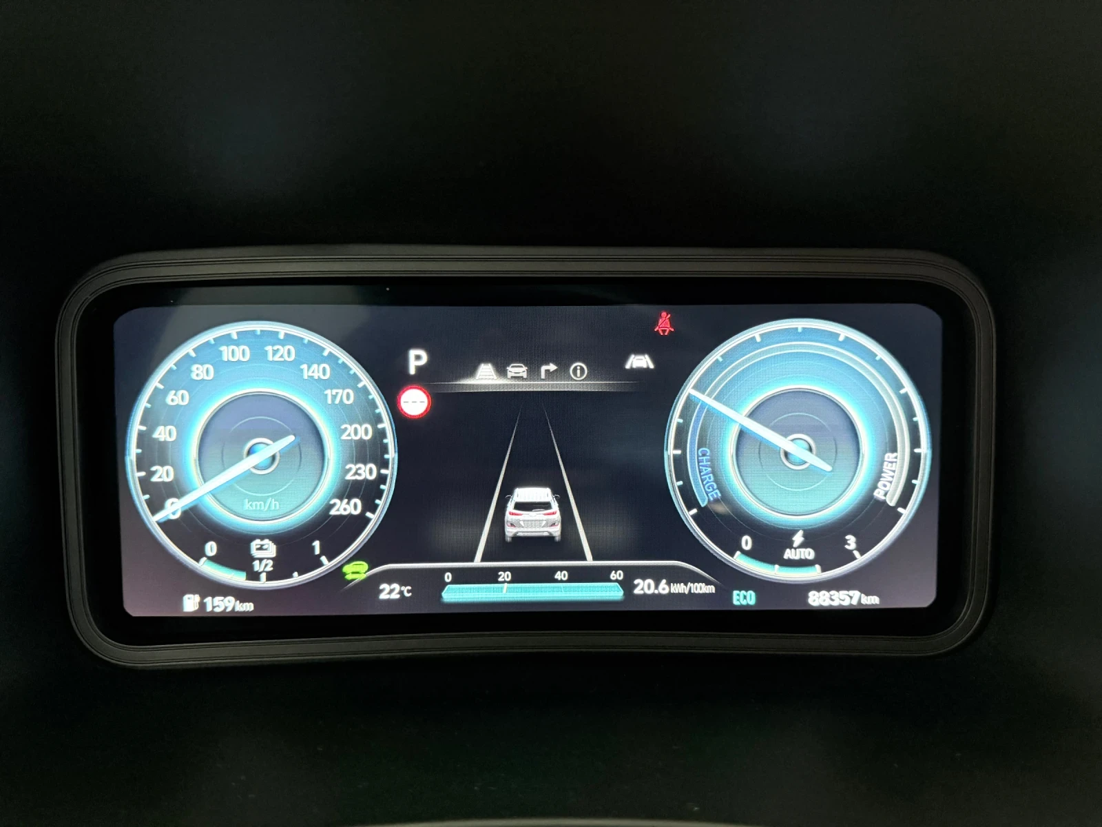 Hyundai Kona, снимка 12 - Автомобили и джипове - 55154764
