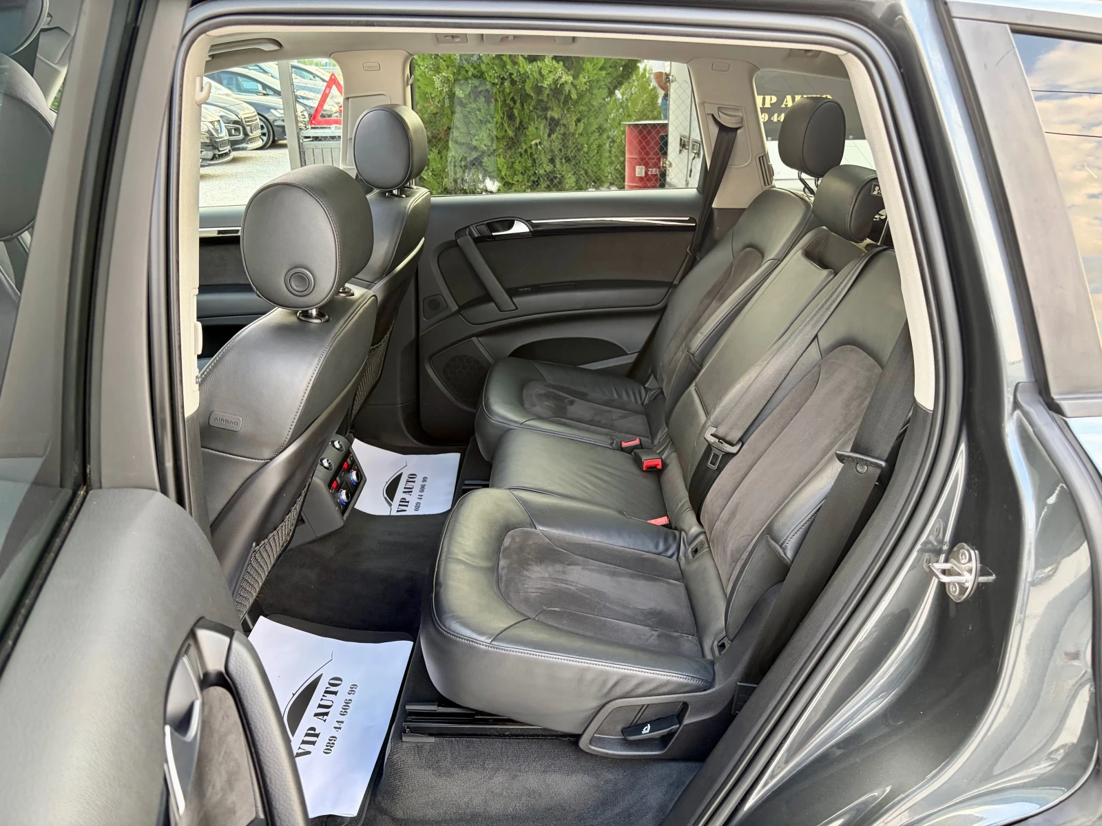 Audi Q7 3.0TDI QUATTRO S-LINE DISTRONIC KEYLESS PANO FULL, снимка 10 - Автомобили и джипове - 55592459