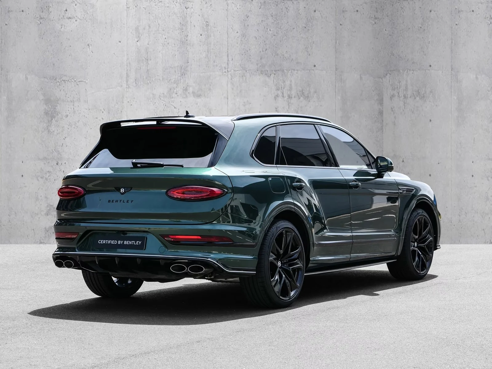 Bentley Bentayga V8 SPEED CARBON KERAMIK AKRAPOVIC NAIM TV, снимка 2 - Автомобили и джипове - 55891516