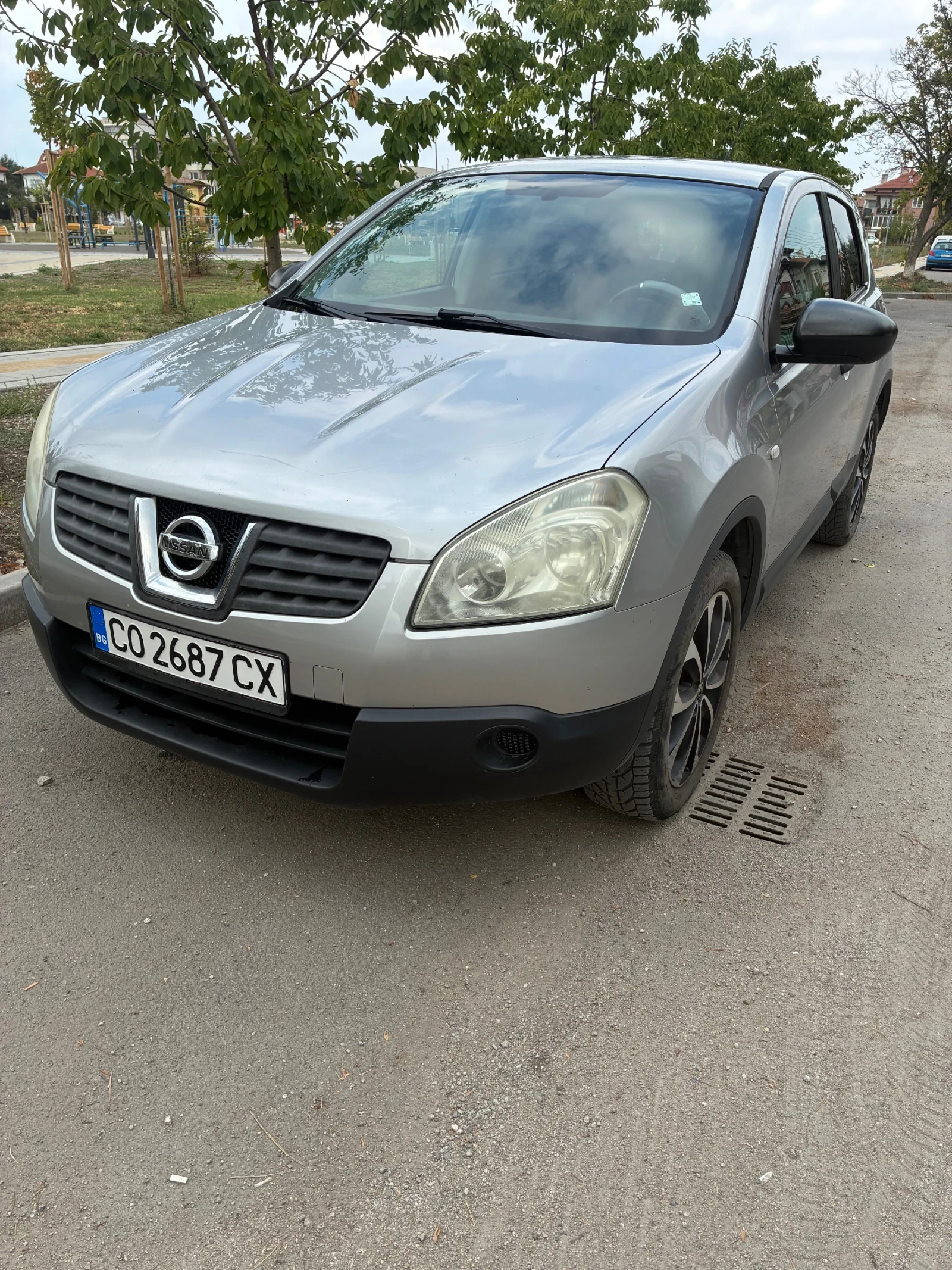 Nissan Qashqai 1.6 бензин-газ, снимка 4 - Автомобили и джипове - 56161385