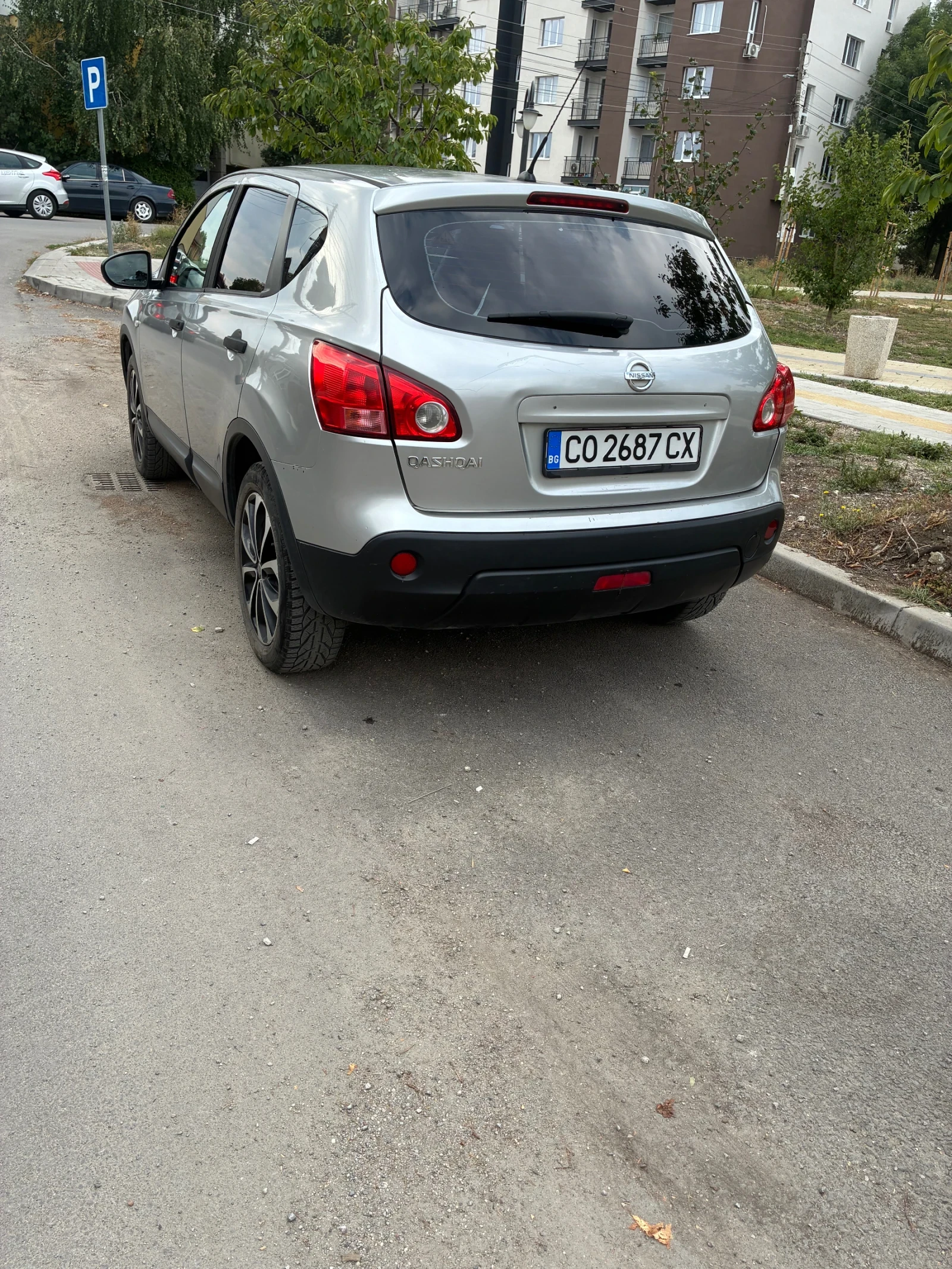 Nissan Qashqai 1.6 бензин-газ, снимка 5 - Автомобили и джипове - 56161385