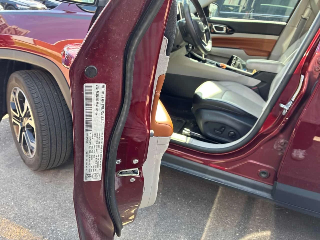 Jeep Compass  Limited / CARFAX / ���������� / 2 �����  | Mobile.bg � ����������� 10