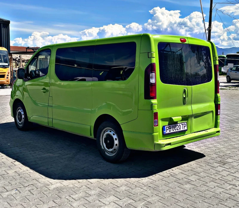 Opel Vivaro 1.6!!!8+ 1 места!!!, снимка 7 - Бусове и автобуси - 47354793