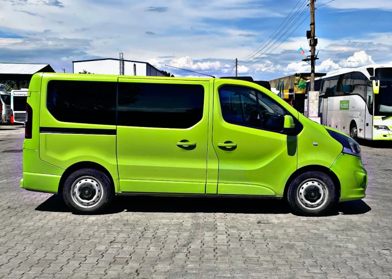 Opel Vivaro 1.6!!!8+ 1 места!!!, снимка 4 - Бусове и автобуси - 47354793