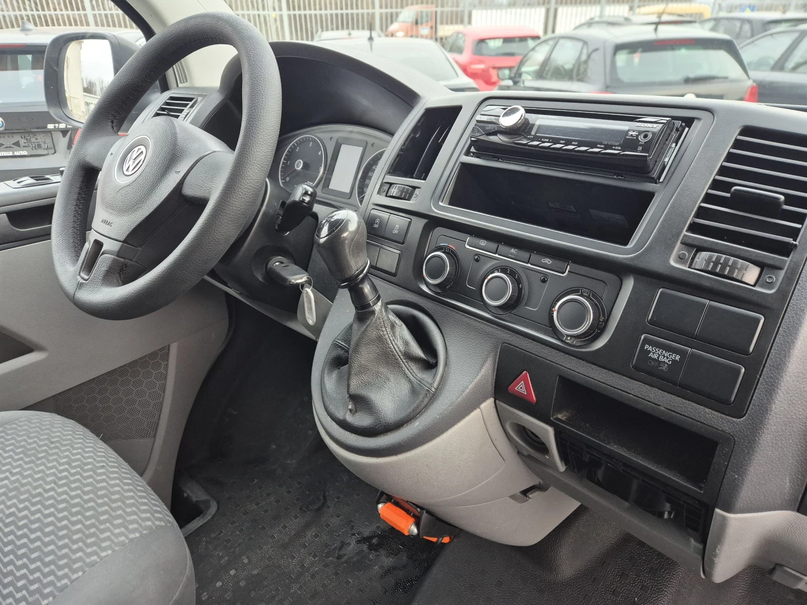 VW Transporter 2.0TDI , снимка 13 - Бусове и автобуси - 53918042