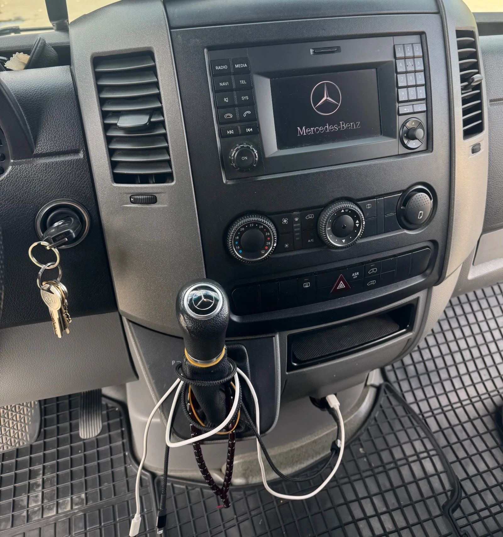 Mercedes-Benz Sprinter 319 Maxi, снимка 14 - Бусове и автобуси - 56564281