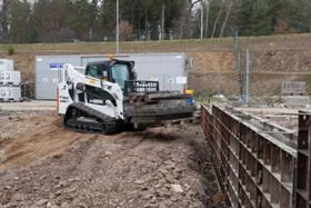 Мини челни товарачи Bobcat T590, снимка 6