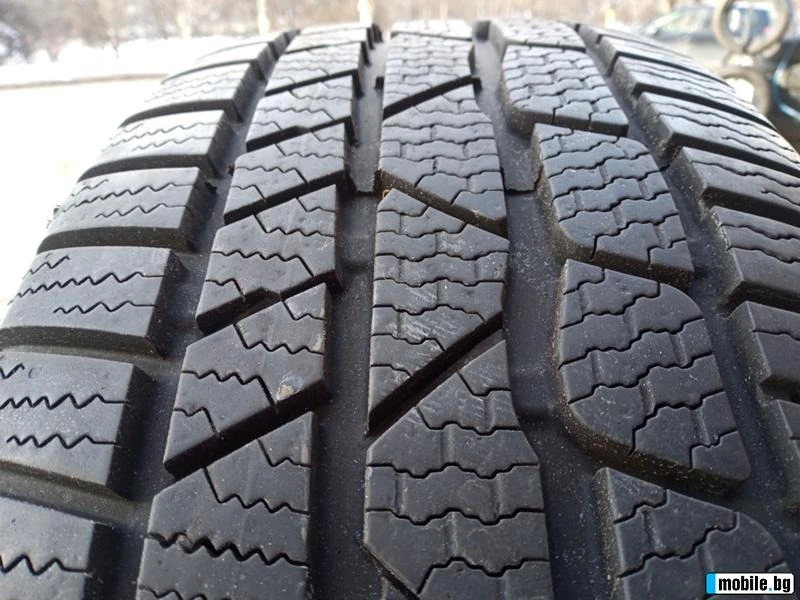 Гуми Зимни 215/60R17, снимка 5 - Гуми и джанти - 45649521