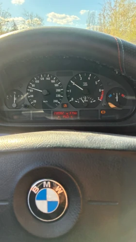 BMW 320, снимка 10