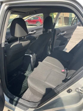 Toyota Auris 2.2 D-CAT, снимка 10