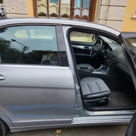 Mercedes-Benz C 280, снимка 12