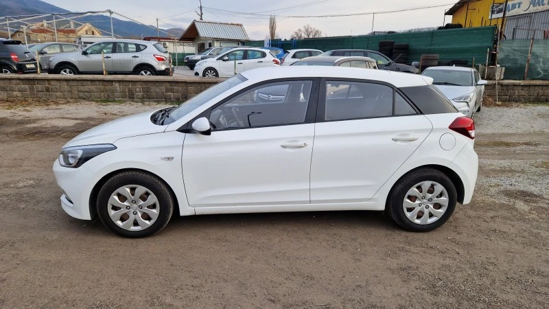 Hyundai I20 1.1 CRDi EUR.6, снимка 5 - Автомобили и джипове - 39782684