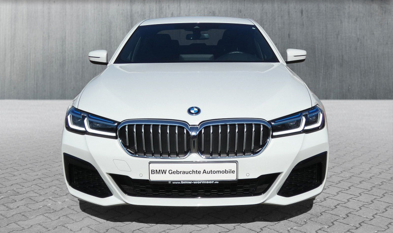 BMW 530E xDrive, M, Laser, снимка 1 - Автомобили и джипове - 42121577